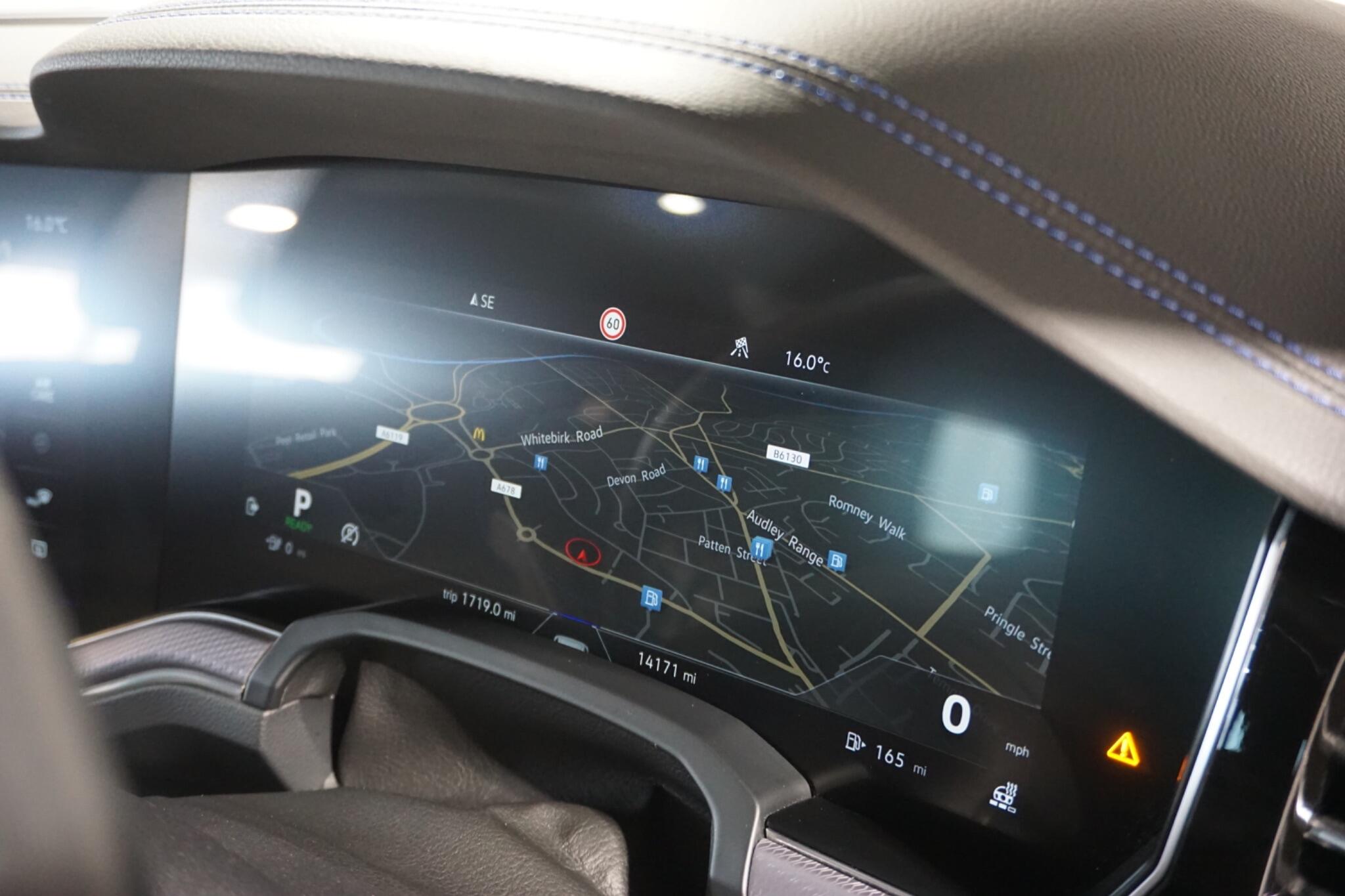 Volkswagen Touareg 3.0 V6 TSI eHybrid 14.3kWh R SUV 5dr Petrol Plug-in Hybrid Tiptronic 4Motion Euro 6 (s/s) (462 ps)